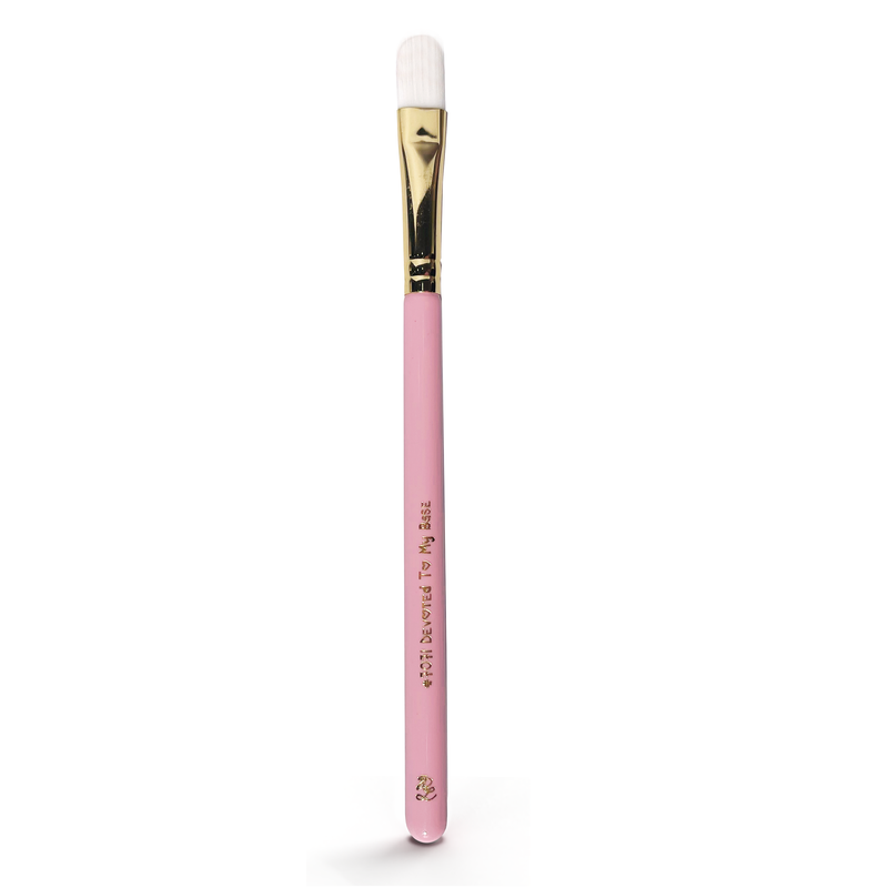 #7071 Flat Carver Brush